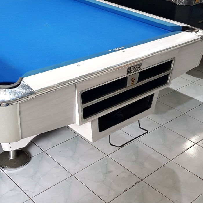 Meja Billiard