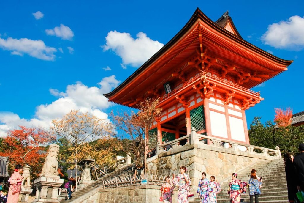 Kyoto Luncurkan Bus Ekspres Atasi Overtourism