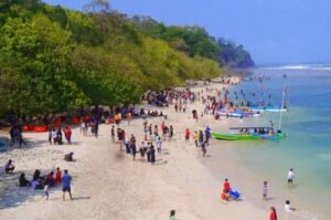 Tempat Wisata Pantai Pangandaran Paling Rekomendasi