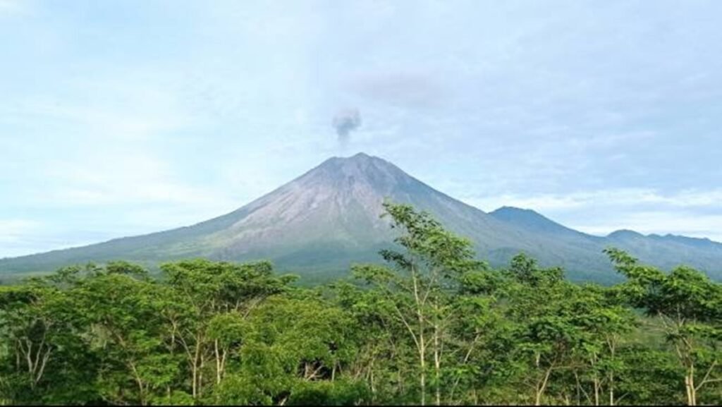 Gunung Semeru Kembali Dibuka Hingga Ranu Kumbolo