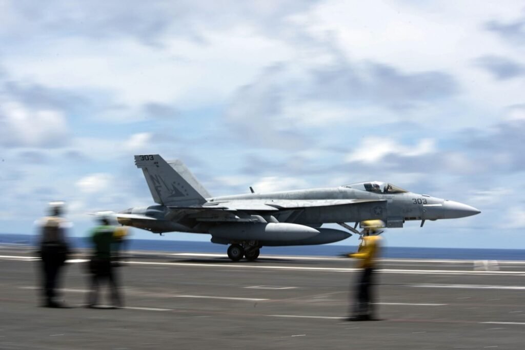 Jet Tempur Canggih AS Hancur di Laut Merah