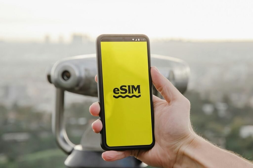 Panduan Atasi Lima Masalah Migrasi eSIM